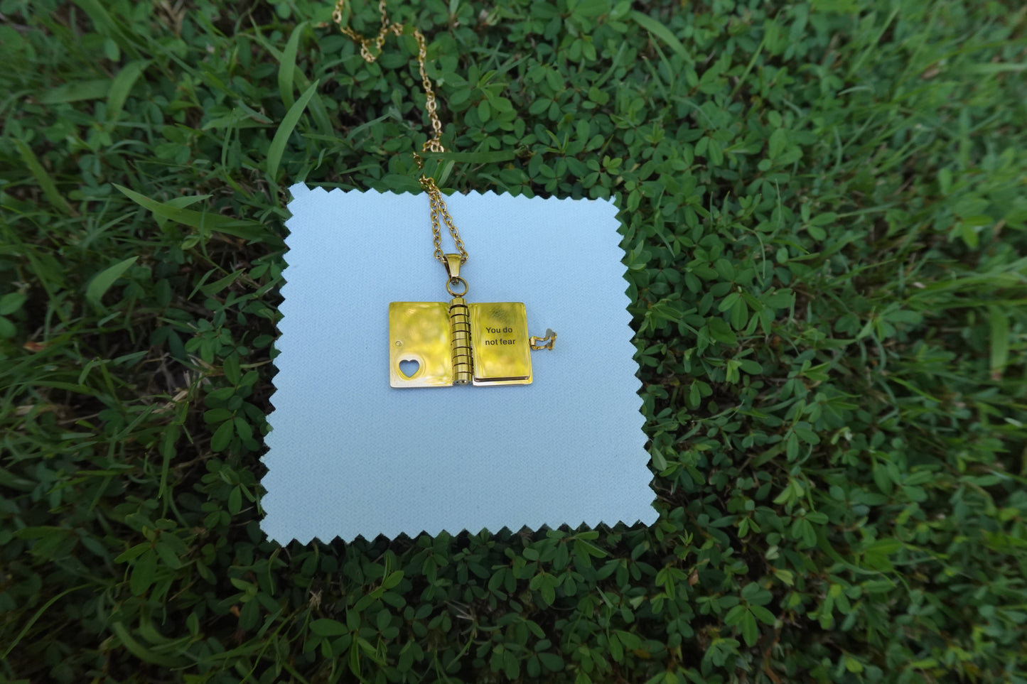 ACOTAR Quote Pendant