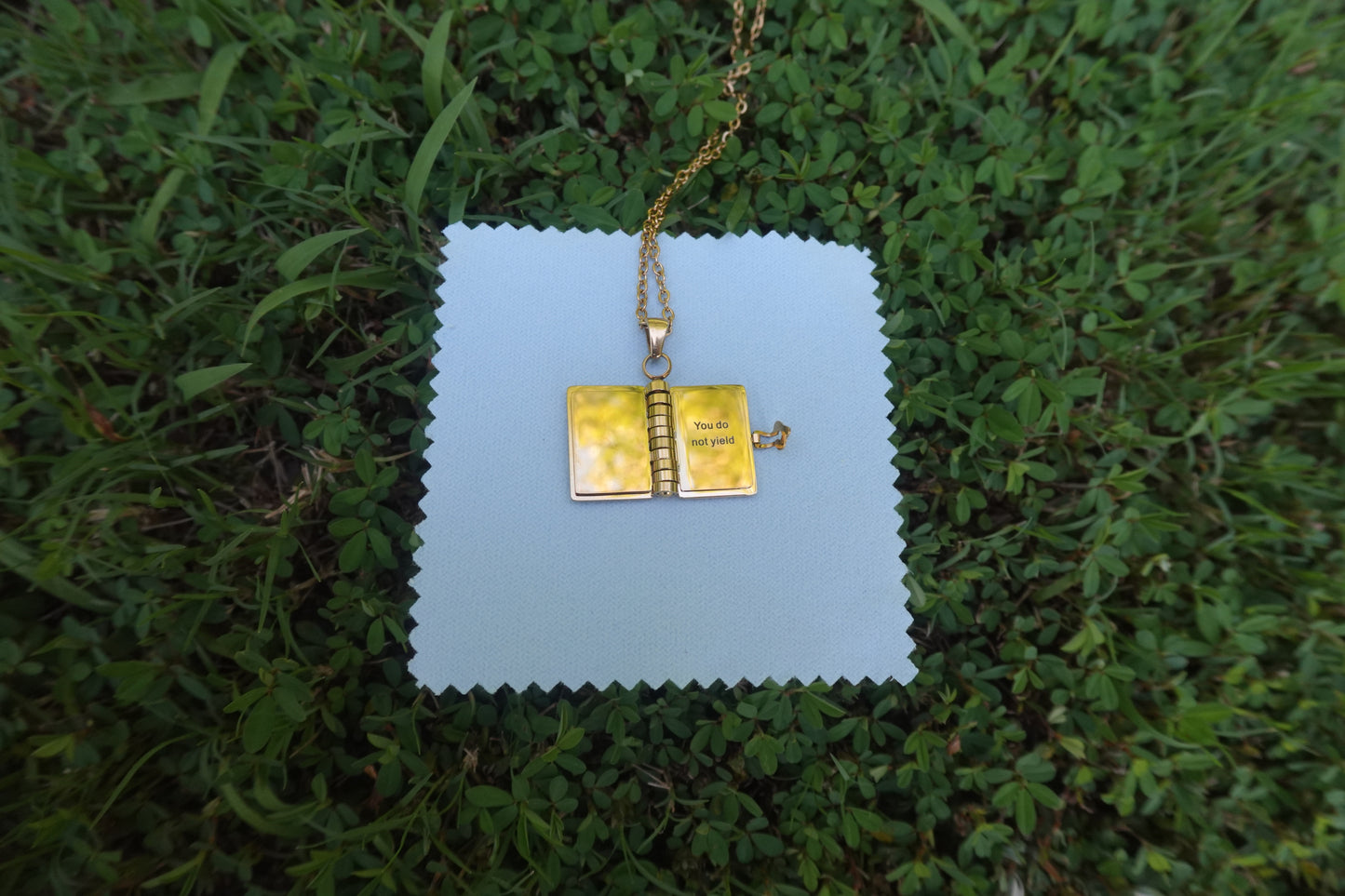 ACOTAR Quote Pendant