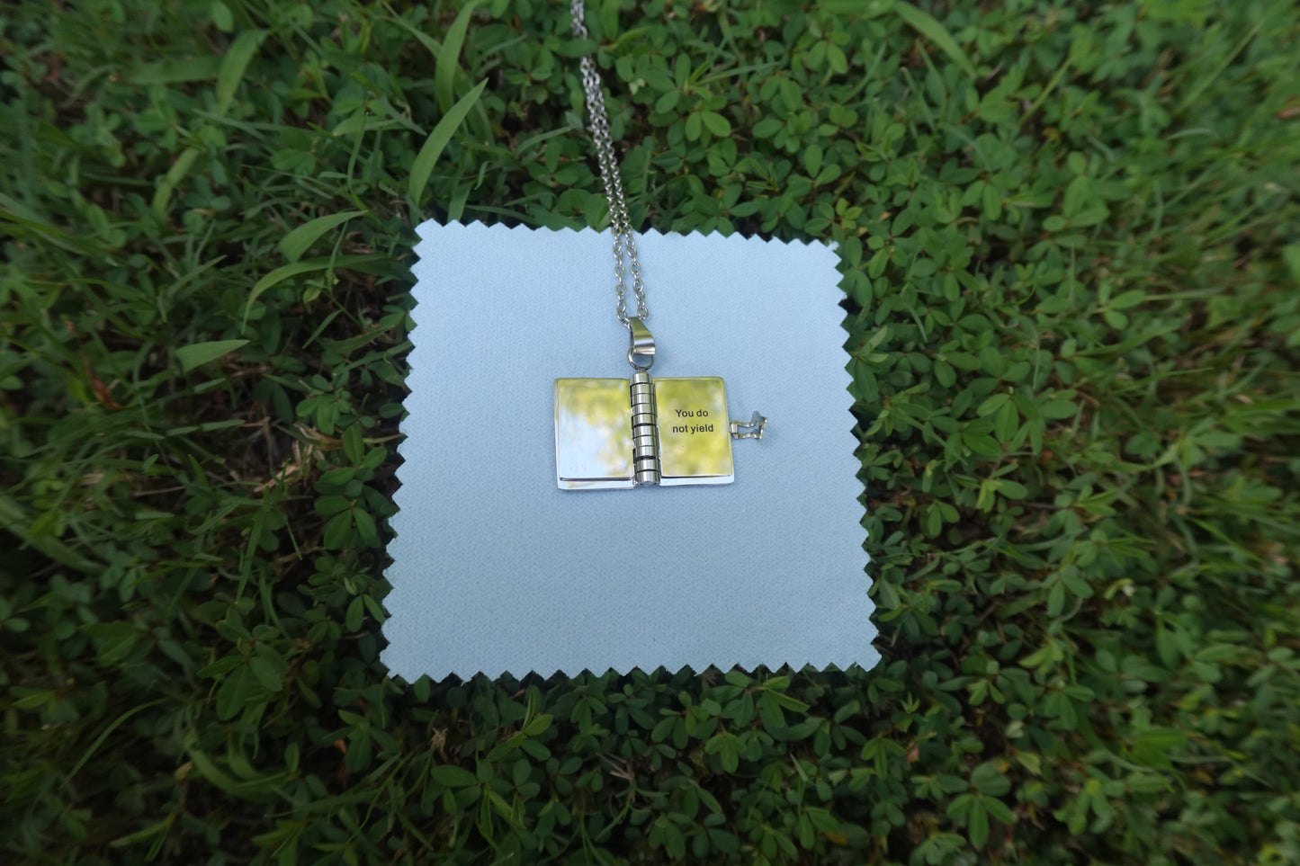 ACOTAR Quote Pendant