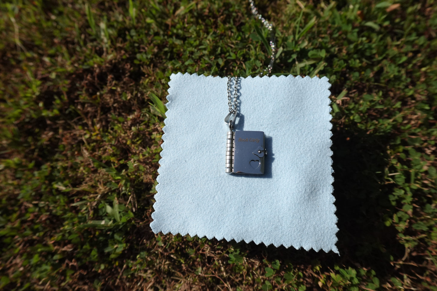 ACOTAR Quote Pendant