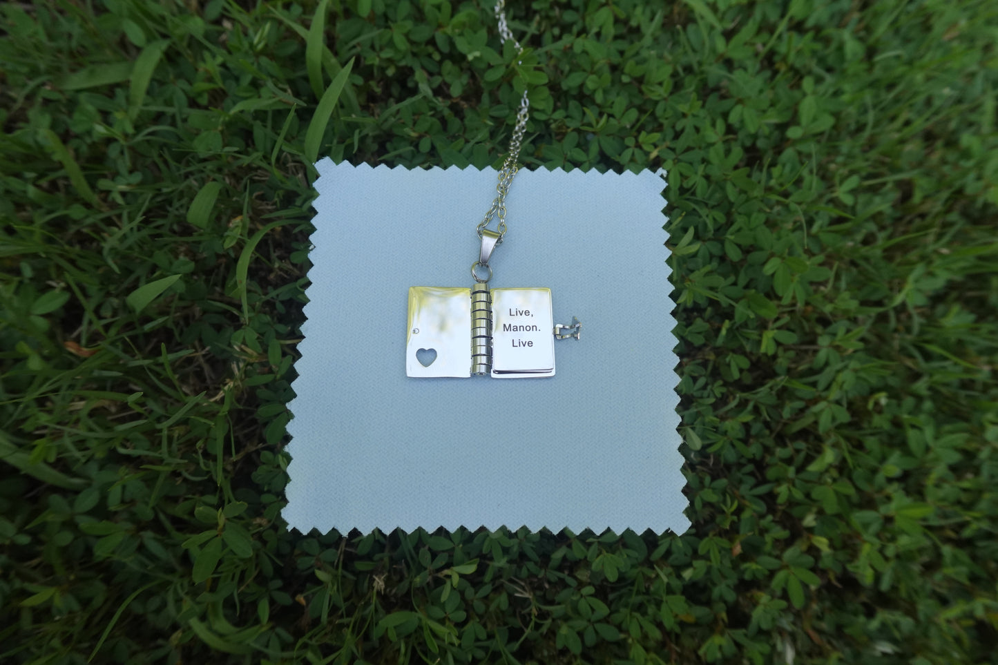 Throne of Glass Quote Pendant